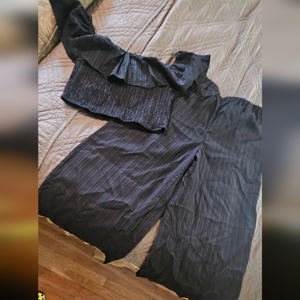 Black Wide-Leg Pants And Crop Top